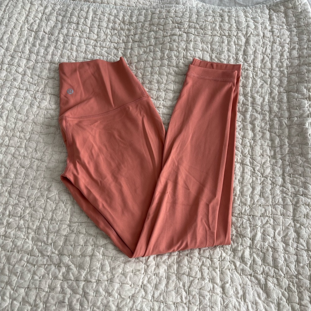 NWOT lululemon 25” align
